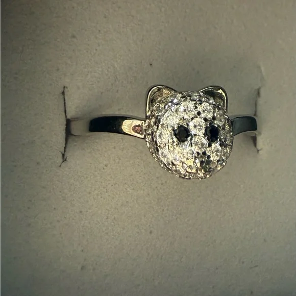 NEW! Pretty Bird Jewelry Cat Face Pavé Crystal Ring in white gold plating - Picture 2 of 13